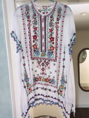 Beautiful Johnny Was Short Sleeve Tunic. XXL